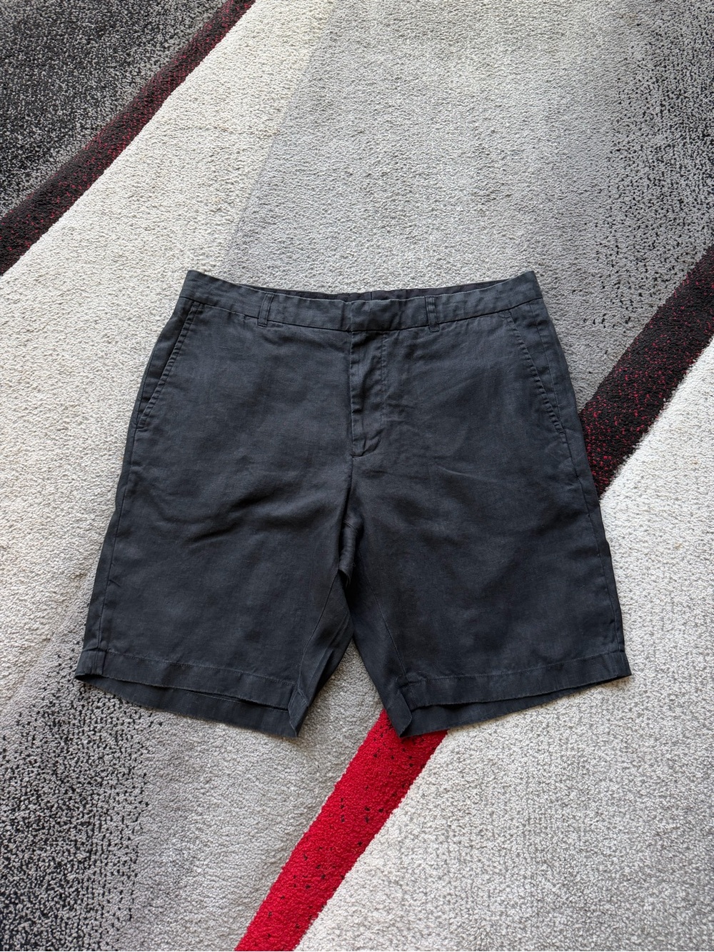 Vince Men’s Black Griffith Slim Fit Hemp Shorts